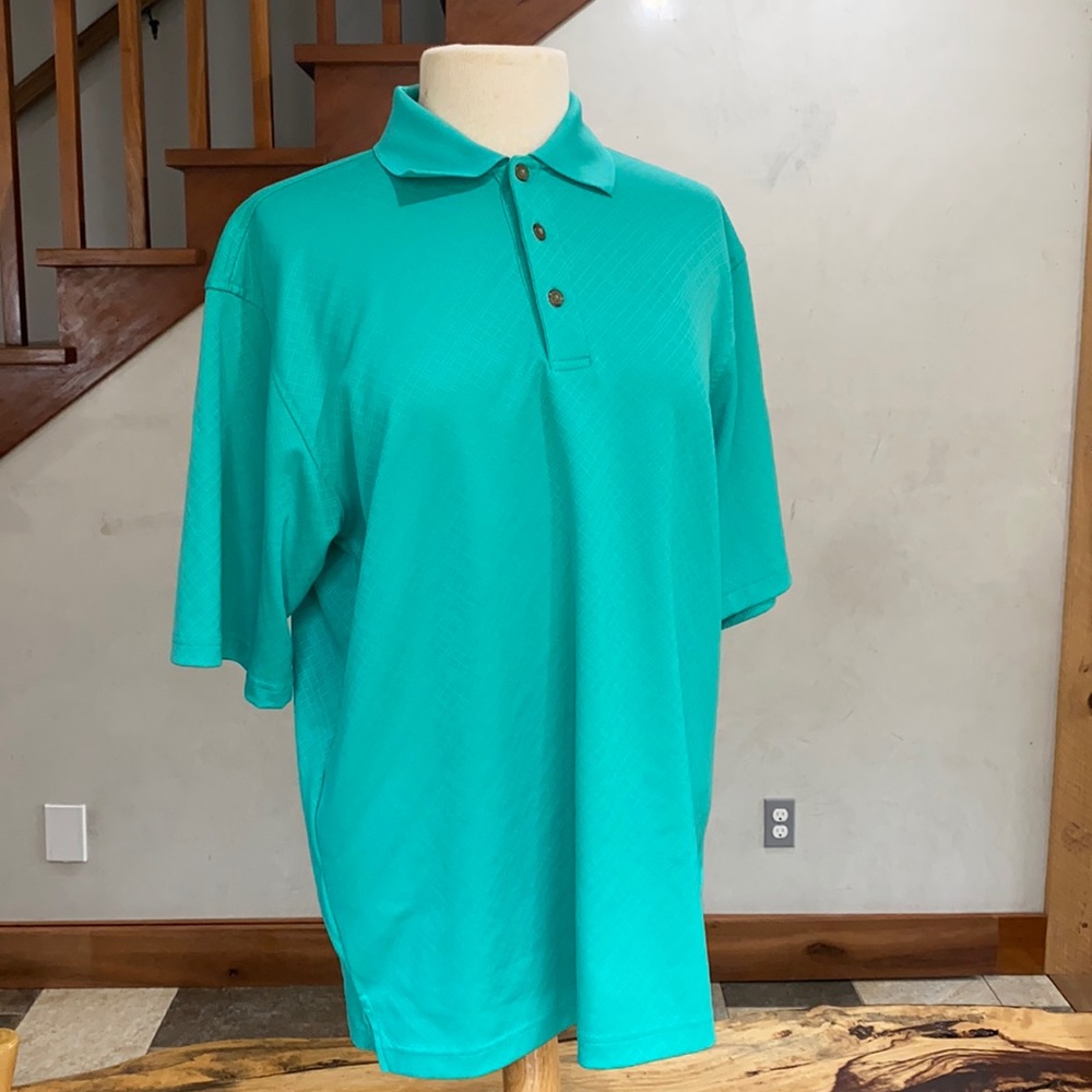 Collared shirt